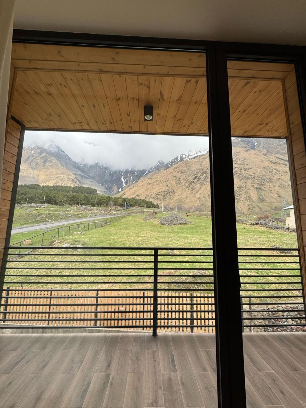 Kazbegi Hotel Grand View Zewnętrze zdjęcie